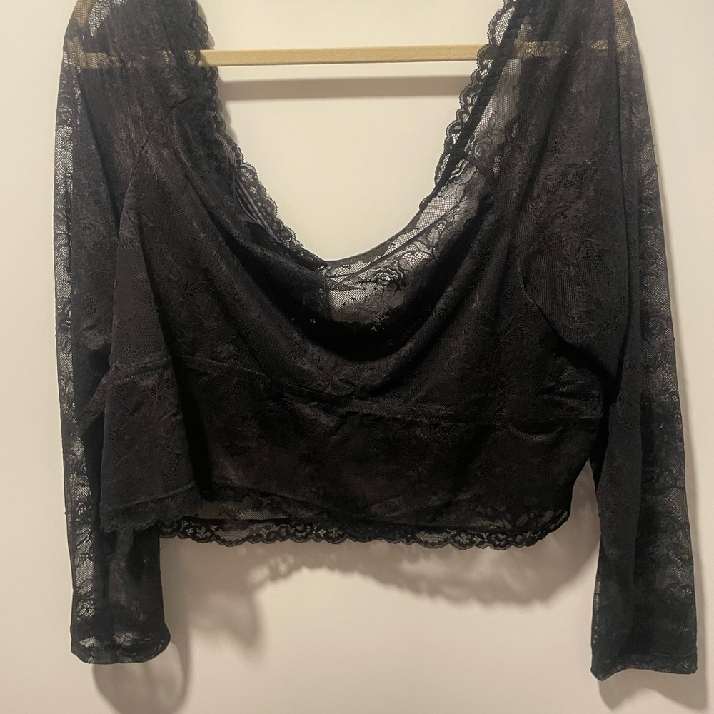 Elegant Black Lace Long Sleeve Top